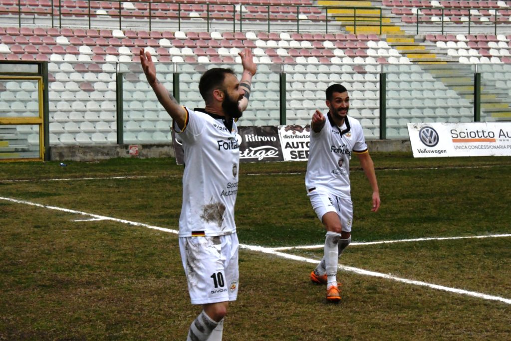 Il migliore in campo è Genevier (Ph.Paolo Furrer)